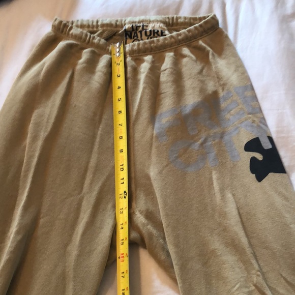 🔥Free City Sweatpants 🔥 - Picture 5 of 5